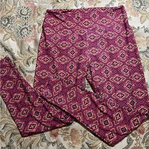 LulaRoe Tall & Curvy pants
